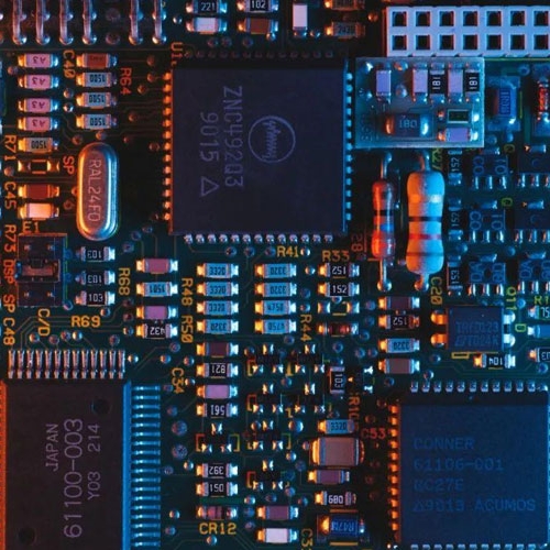 Welche Beziehung besteht zwischen Embedded und IoT??